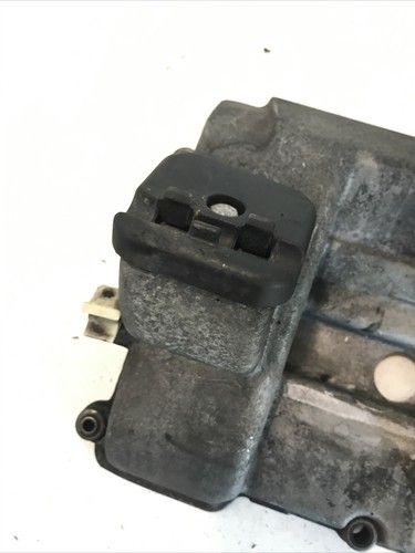 Капак на клапаните за BMW E65 740D V8 (2004) 2248195 2248197