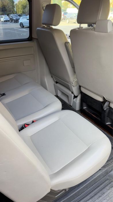 Volkswagen Caravelle T5 9 locuri