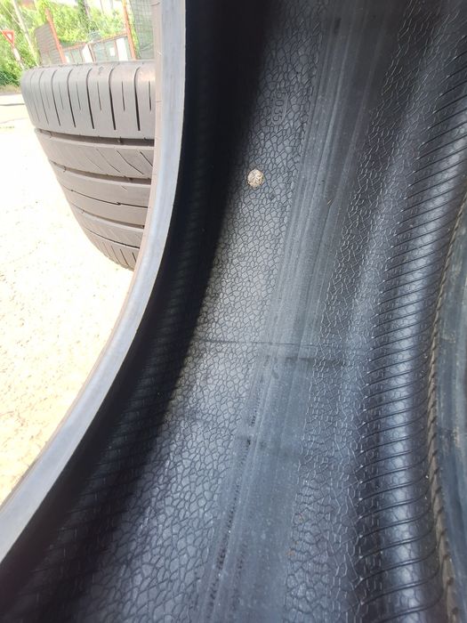 2 anvelope vara 255/40r18 Continental rft Montaj Gratuit Montaj Gratuit