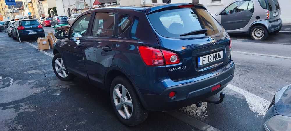 Vand Nissan Qashqai an 2007 ,1.5 dci defect