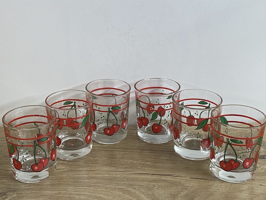 Малки чаши с черешки -100 мл