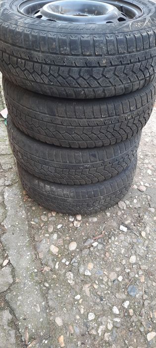 Jante tabla cu gume de iarn 195.65R15