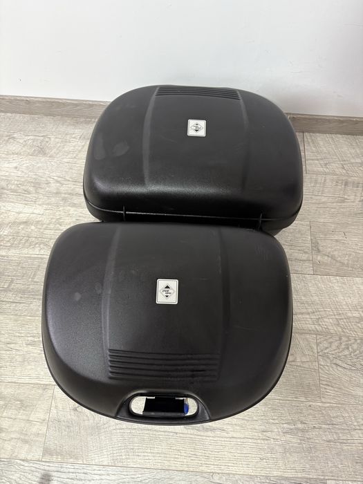 Genți laterale / bagaje dedicate Kawasaki - suzuki Pret fix !!