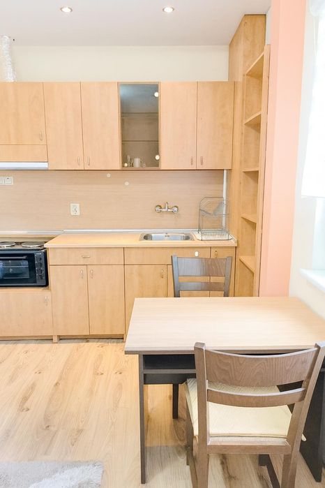 Дава се под наем Двустаен апартамент в Пловдив, Тракия - 52 кв.м за 382.5 € - Снимка #2