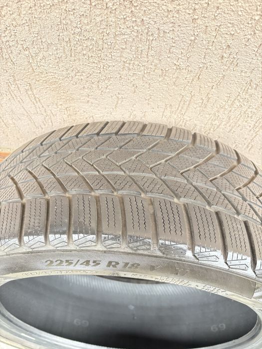 Cauciucuri iarna R18