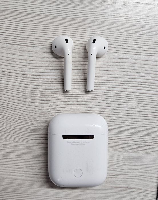 наушники Apple AirPods 2