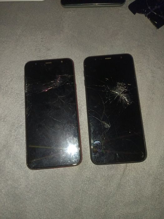 Samsung j4 PENTRU PIESE!!