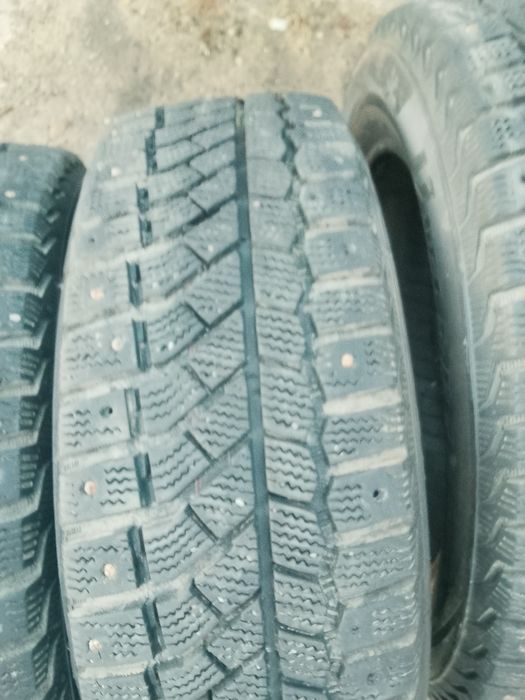 Продам.б/у. 185/60R15