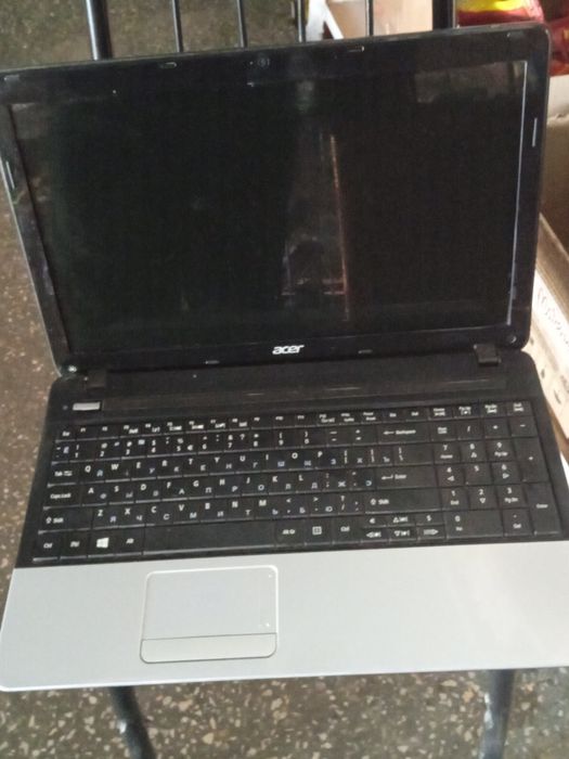 Noutbuk aser sotiladi