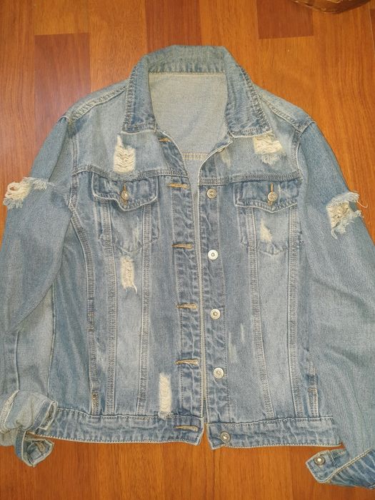 Vand geaca clasica blug cu rupturi L/ Xl
