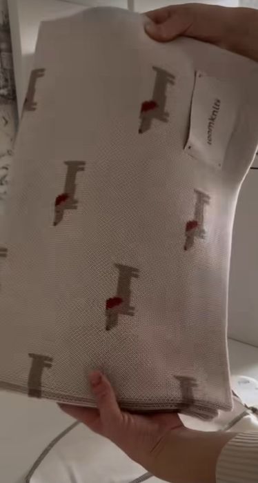 Продам детский плед Loomknits