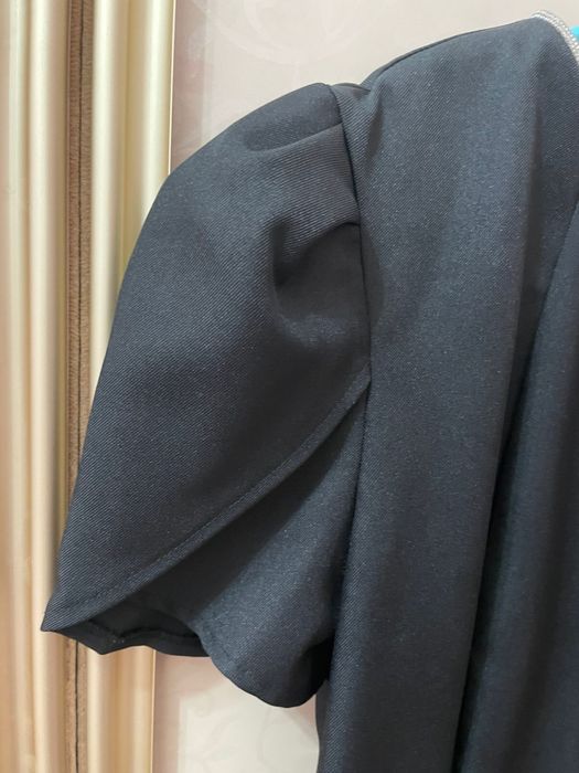 Платье черное с стразами