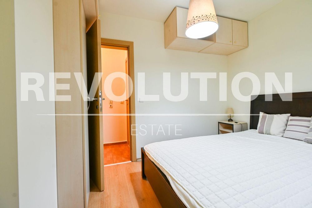 Дава се под наем Тристаен апартамент в София, Витоша - 77 кв.м за 797.64 € - Снимка #6