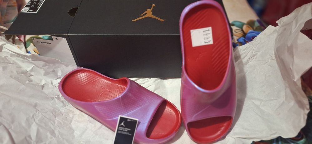 Jordan чехли, джапанки