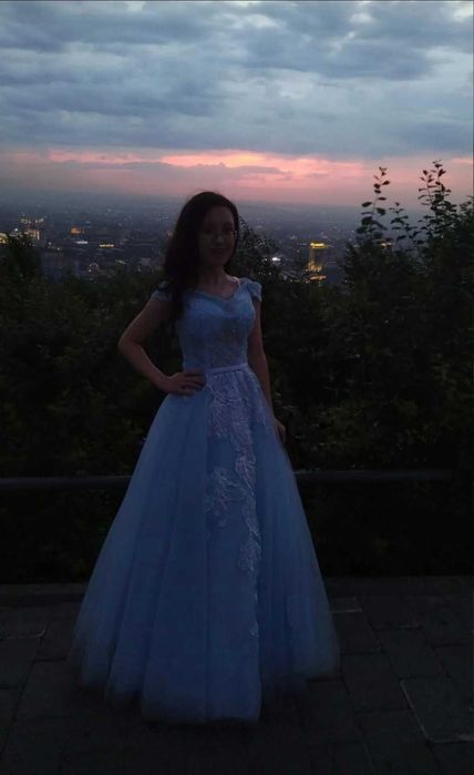 Вечернее платье , для выпускных ,свадеб, праздников