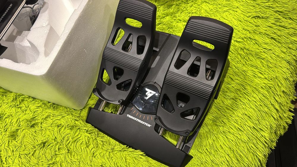 Игровой контроллер Thrustmaster T-16000M  рус руд пидали комплект