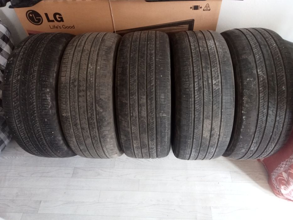 Продам шины летние 255/45R20