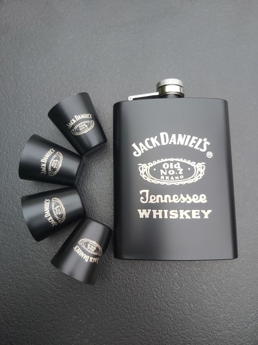 Стилен подаръчен комплект ШАХ Jack Daniel's 2 модела