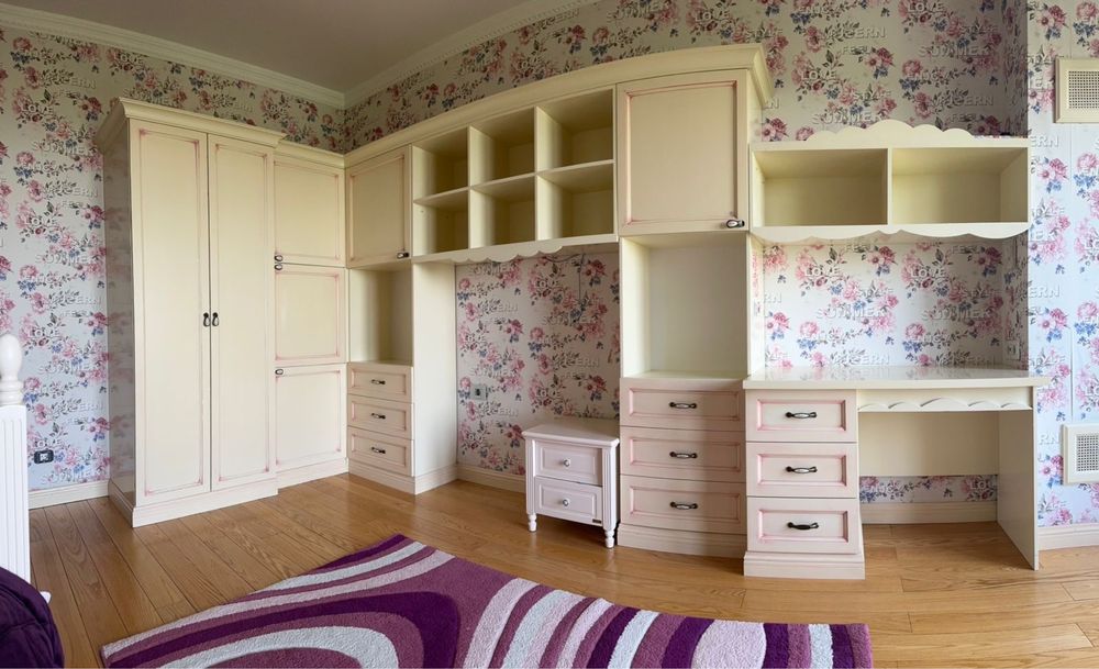 Продам встроеный детский гаарнитур для двух девочек, дерево, б/у