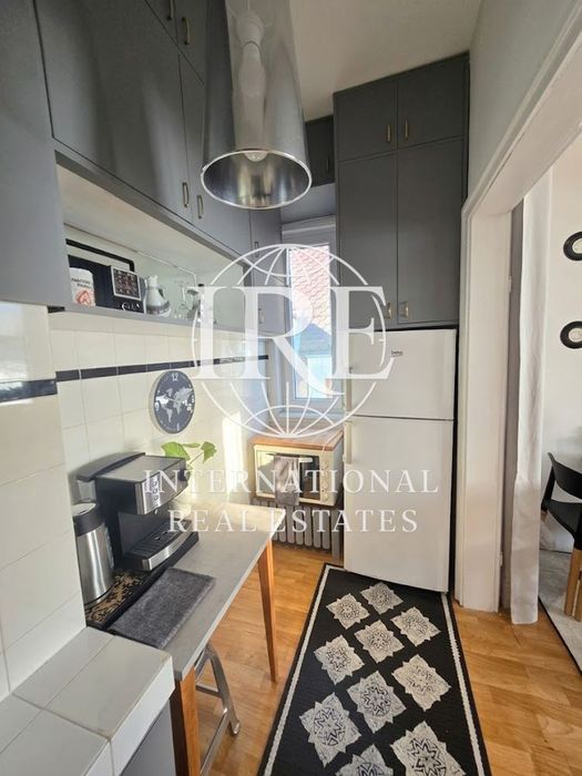 Продава се Тристаен апартамент в Варна, Център - 80 кв.м за 2500 €/кв.м - Снимка #4
