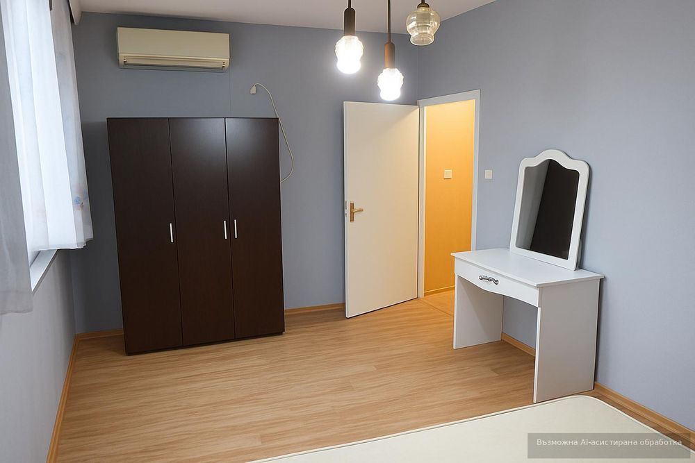 Тристаен апартамент в района на кв. Христо Смирненски