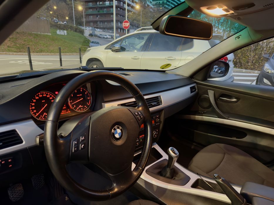 BMW Seria 3 | E90 LCI | 318i