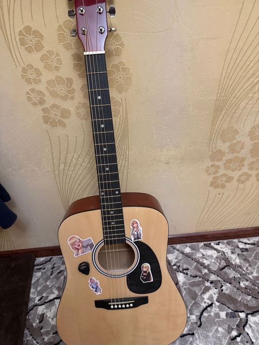 Продам гитару акустическую