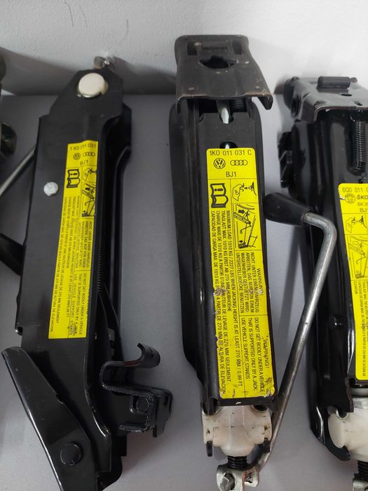 Cric AUTO OEM Skoda Octavia Kamiq Fabia Rapid Scala Yeti Superb