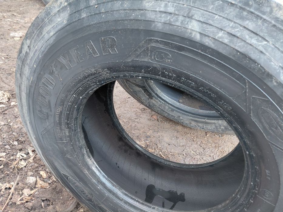 Продам шины б/у Goodyear
