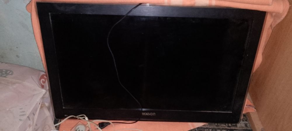 Продам телевизор ройсон нерабочий