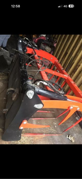 Вилы для сена на погрузчика jcb джсиби