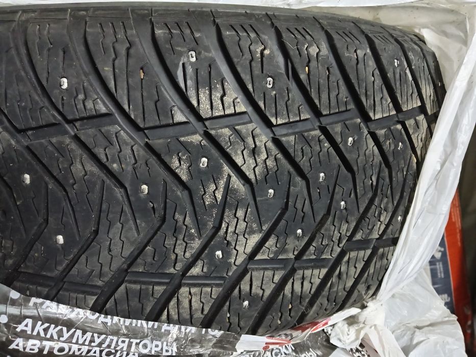 Продам шины 275/50/21