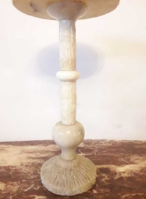 Masuta din marmura