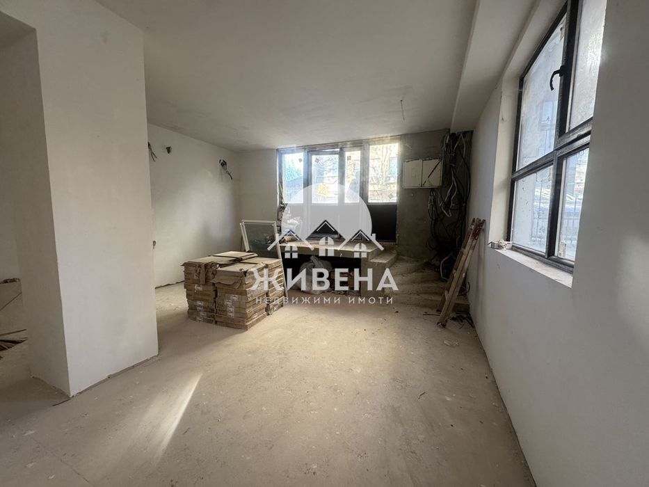 Дава се под наем Магазин в Варна, Лятно кино Тракия - 75 кв.м за 511 € - Снимка #2