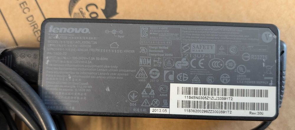 Incarcator Lenovo 90 wati mufa rotunda