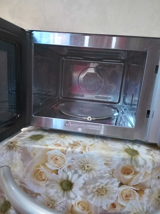 Микровълнова фурна