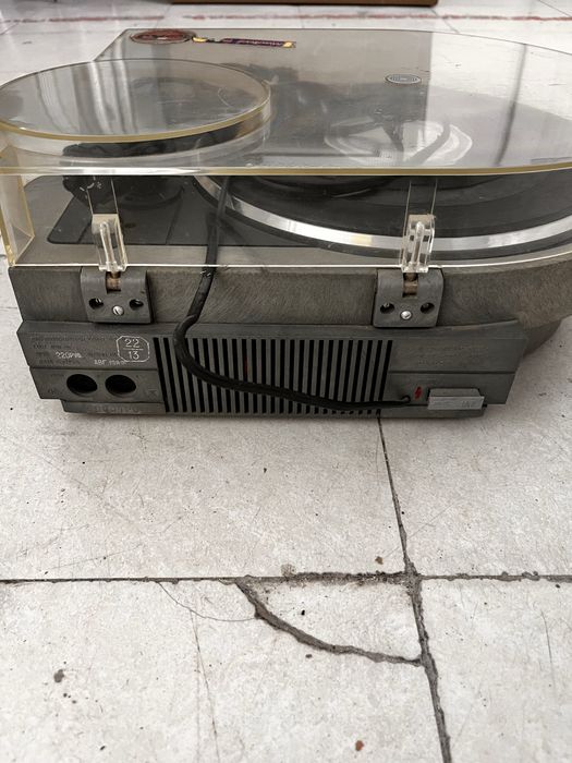 Продам Электрофон Виниловый Проигрыватель Пластинок