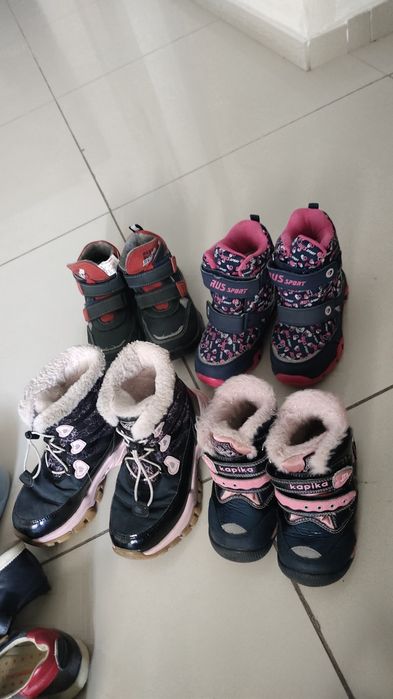 Сандалии Кроссовки