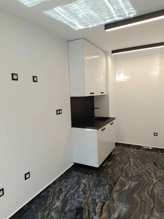 Дава се под наем Офис в София, Лозенец - 91 кв.м за 1160 € - Снимка #2