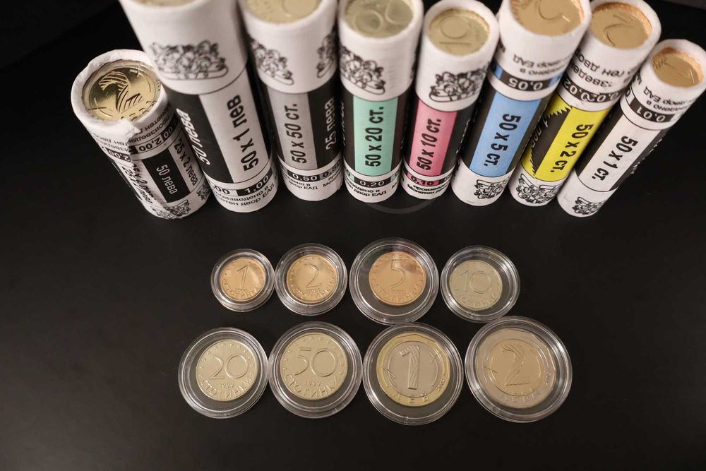 Сет UNC монети от 1 ст. до 2 лв. (1999, 2000, 2002 и 2015) в капсули