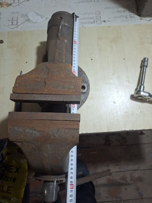 Тиски слесарные новая