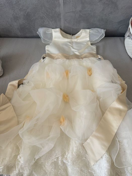 Платье бальное для утренников, состояние платье отличное