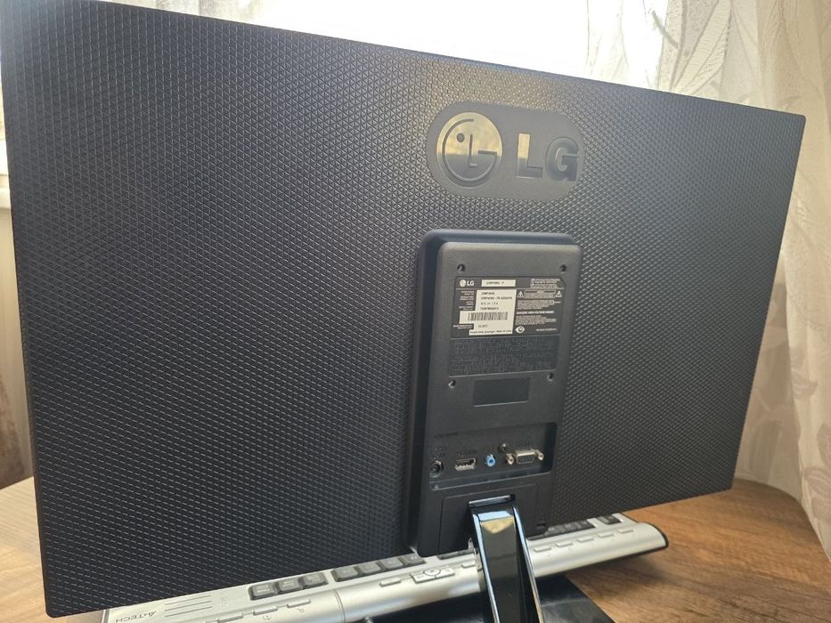 Продается Монитор LG 24" 75Ghz