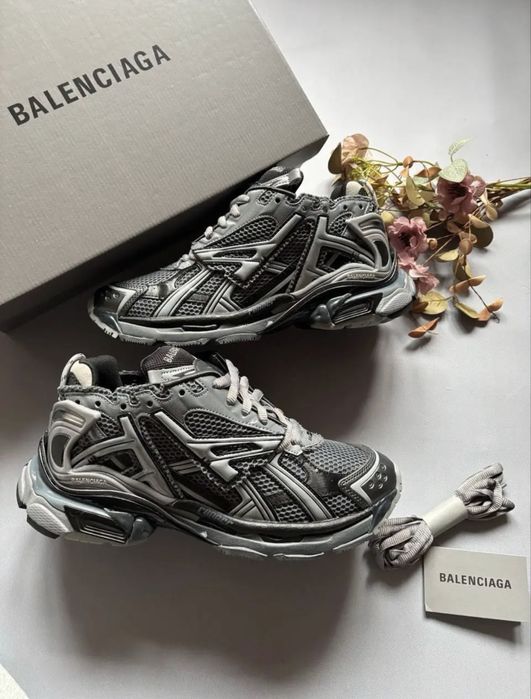 Balenciaga Runner