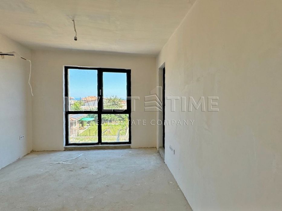 Двустаен апартамент в новострояща се сграда с морска панорама – кв. В