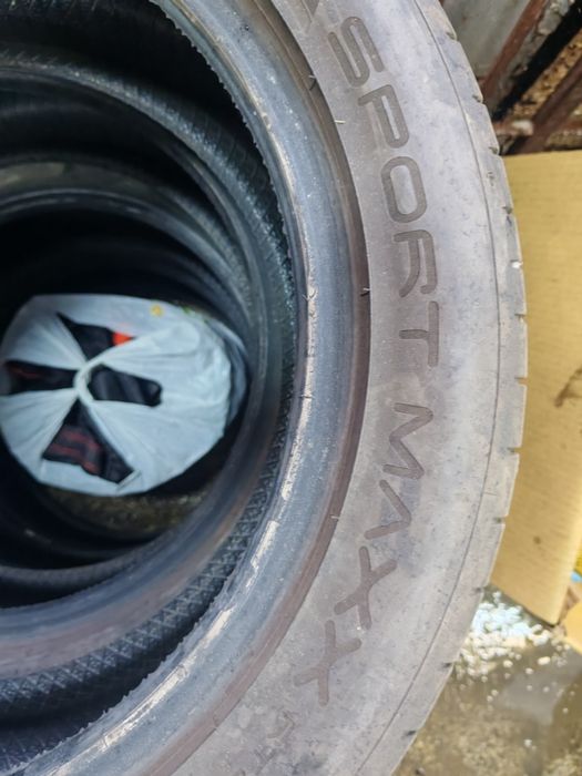 Гуми летни 17" 225/50/17 дот0222 Dunlop sport maxx