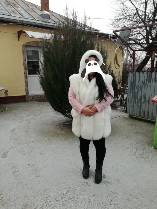 Vestă albă de damă