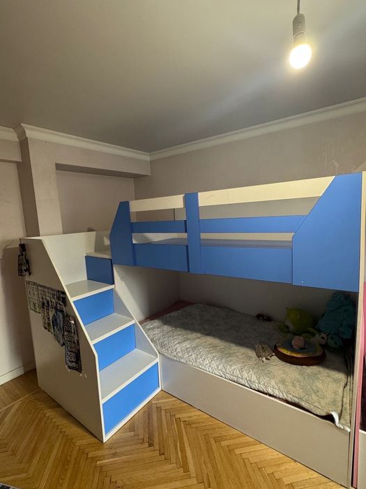 Детская мебель на троих детей б/у