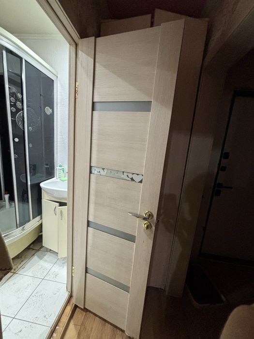 Продаю межкомнатные двери