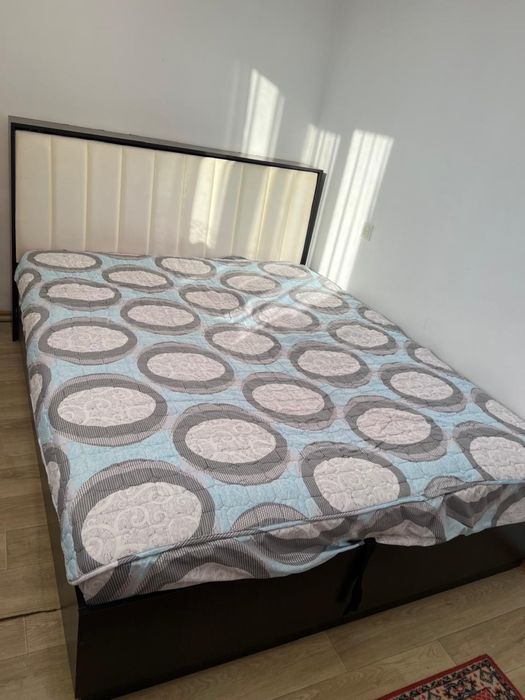 Кровать двух спальный